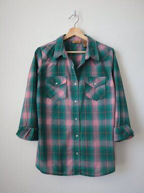 Wrangler Pink and Green Plaid Western Pearl Snap Shirt | S